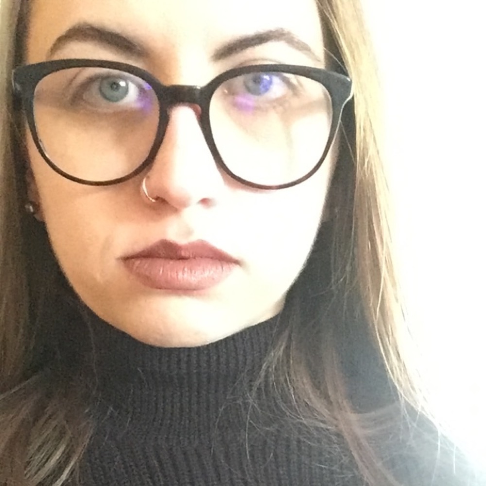 Meet your Posher, Tori